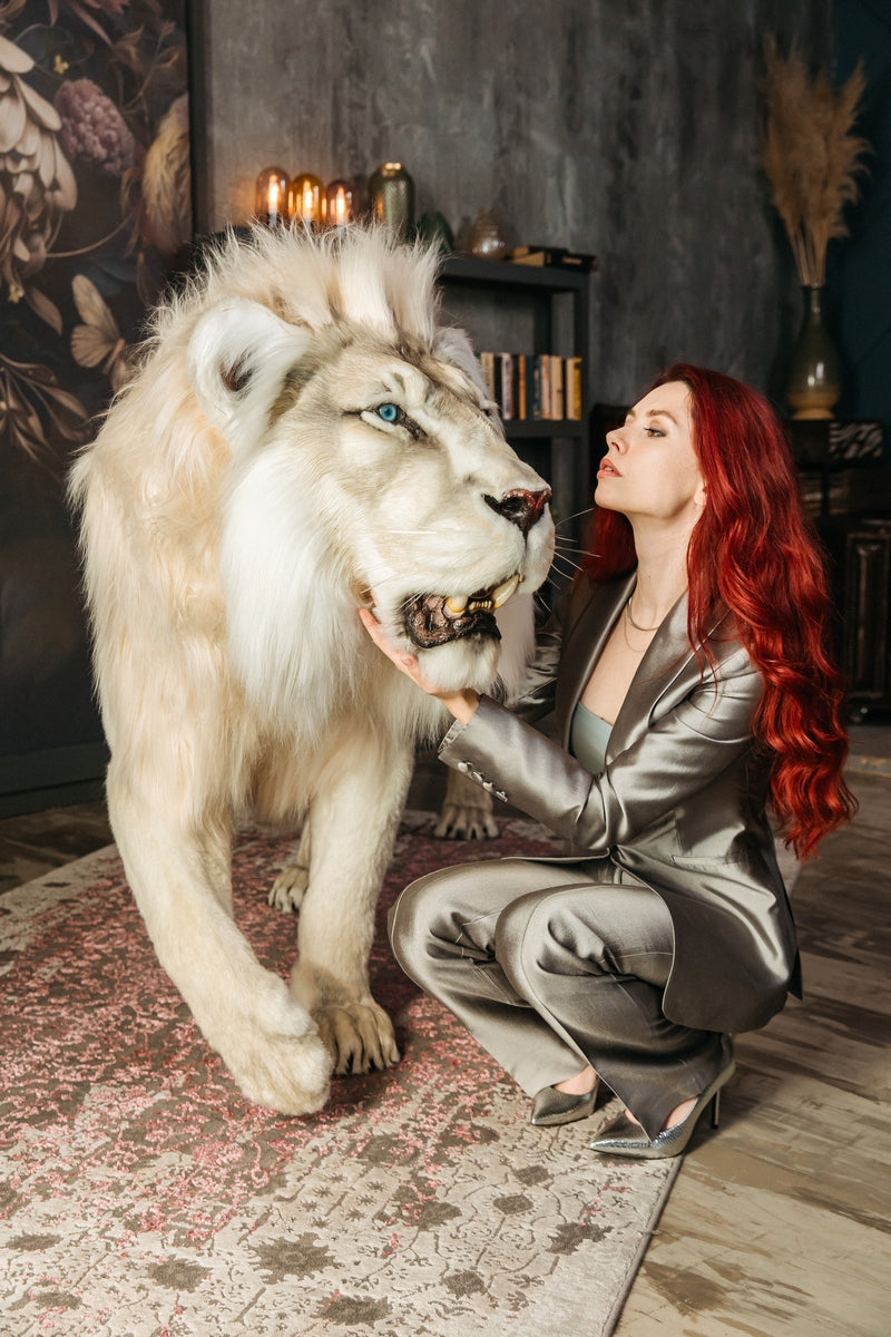 Replica Taxidermy White Lion Life size Standing mount